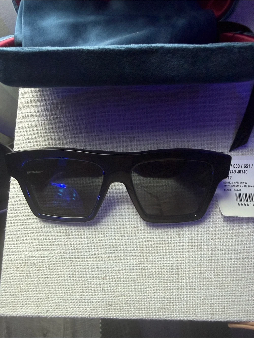 Gucci Black Sunglasses with Velvet-Lined Case 663749 J0740